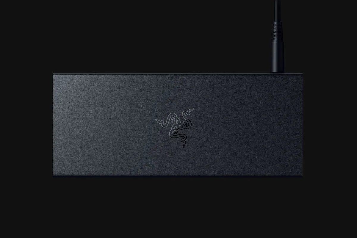 Razer USB 4 Dock - USB-C 14 ports Prise en charge de deux moniteurs, vue 3