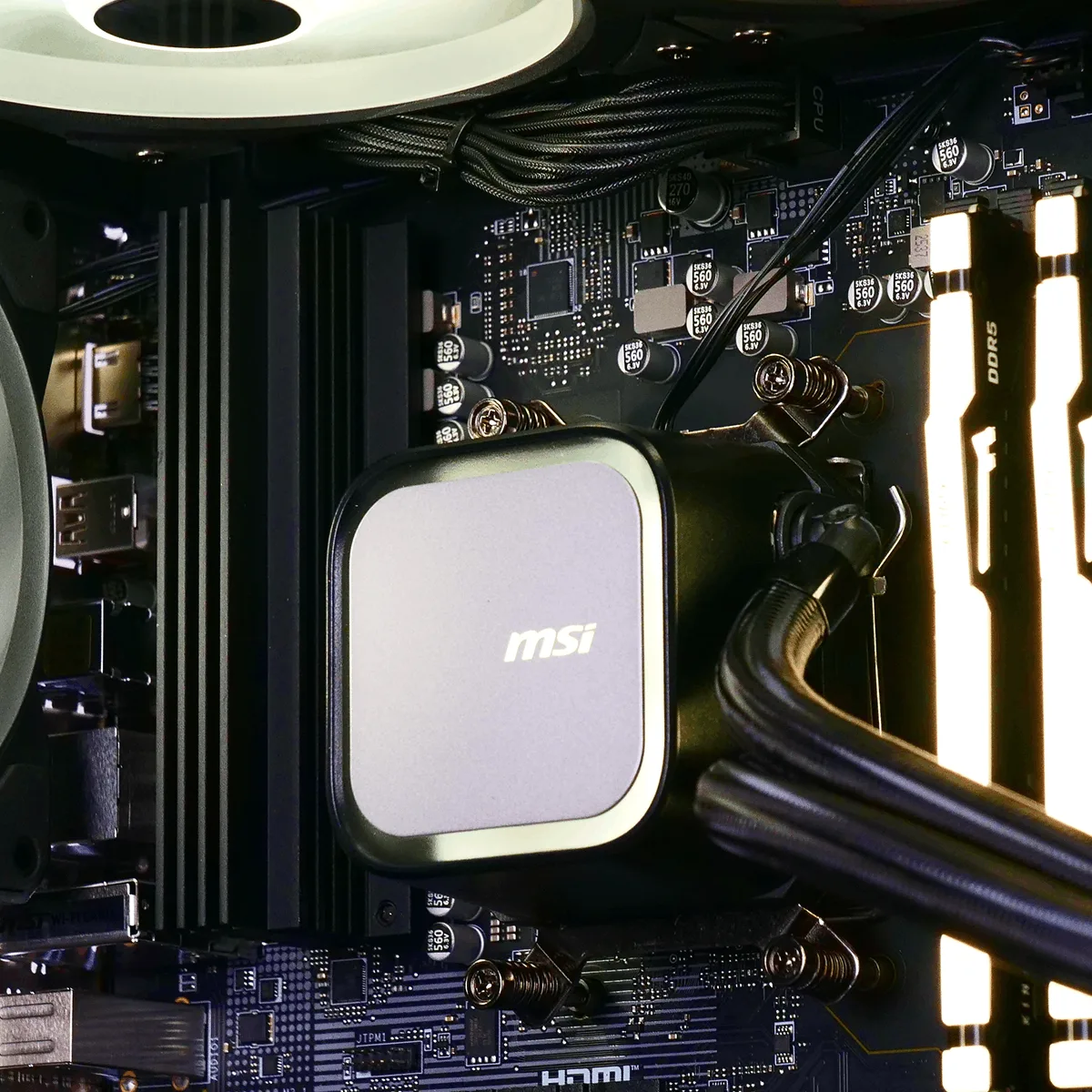 RONIN - R7-8700F/5060Ti-16Go/32Go/1To, vue 3