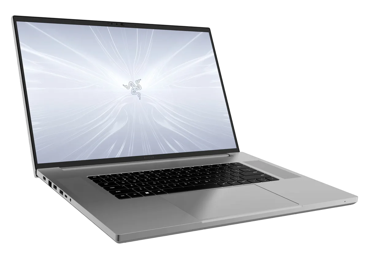 Razer Blade 18 - 18" 4K 200Hz i9-14900HX RTX 4090 32Go 2To W11-Seconde Vie, vue 1