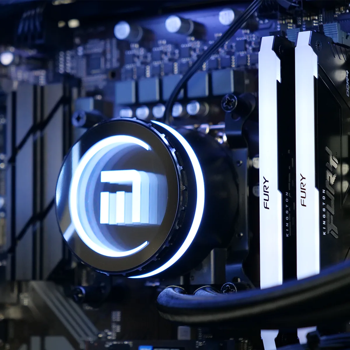 BLIZZARD - I5-14400F/5060Ti-16Go/16Go/1To, vue 2