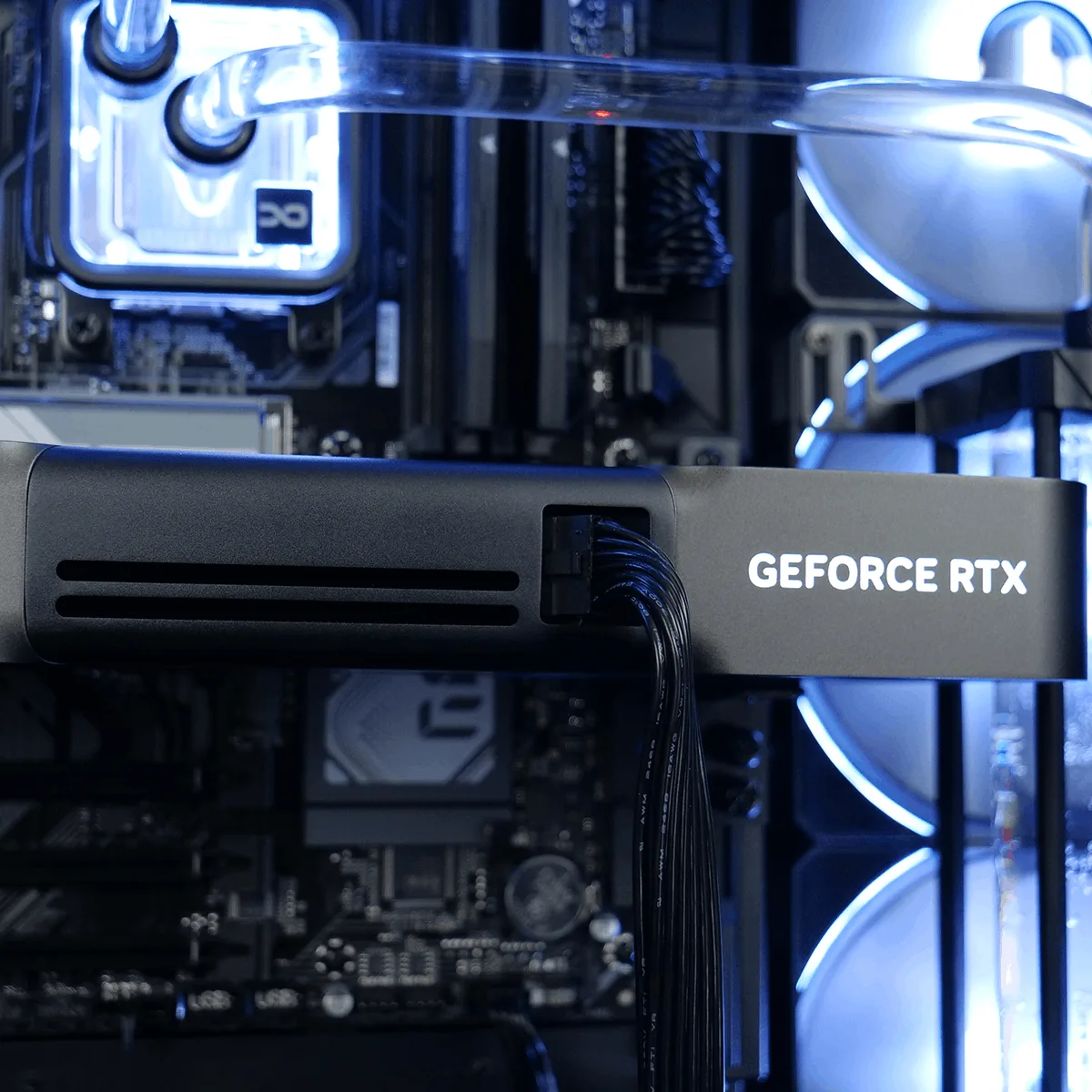 DUDE - 9850X3D/32Go/2To/5090 WC, vue 4