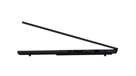 Razer Blade 16 - 16" OLED 2.5K U9 386H RTX 5090 64Go 2To W11-Seconde Vie