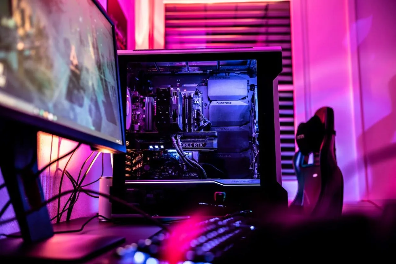 Quelle différence entre boitier PC mini, moyen et grand tour ?